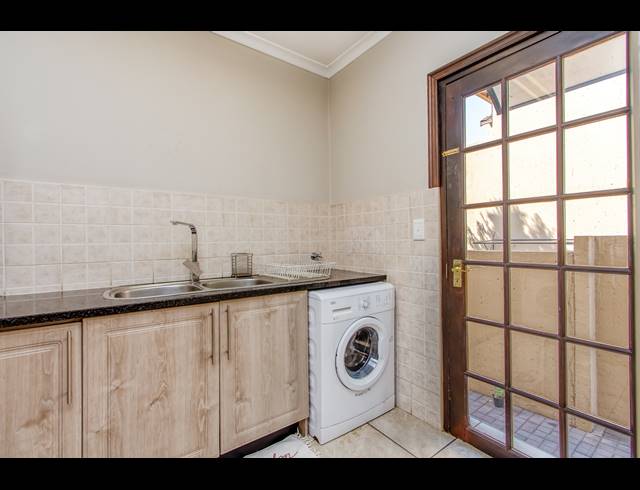 3 BEDROOM HOUSE FOR SALE IN BROADACRES